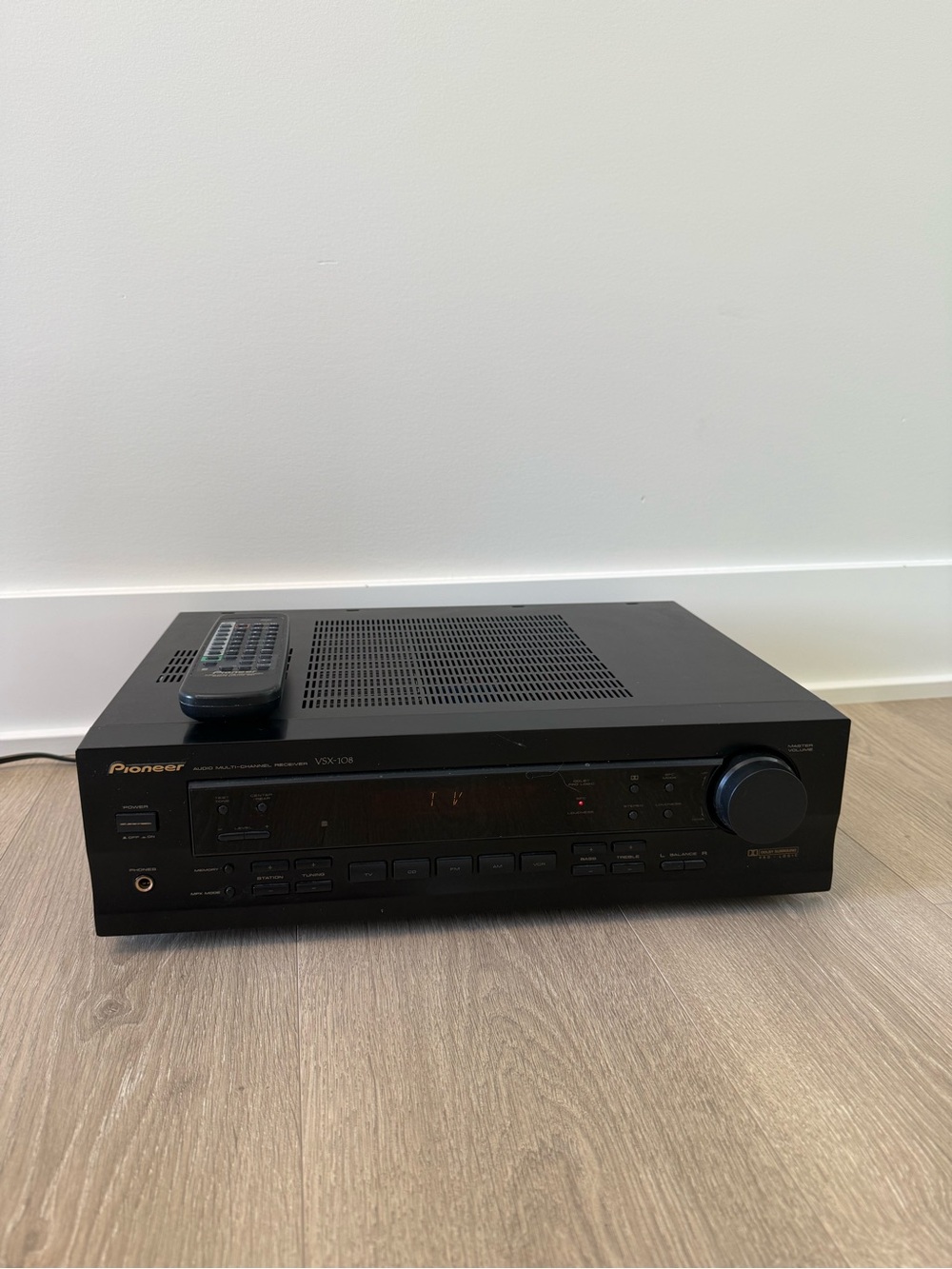 Pioneer VSX-108 Audio/Video Multi-Channel Receiver - Tested & Working